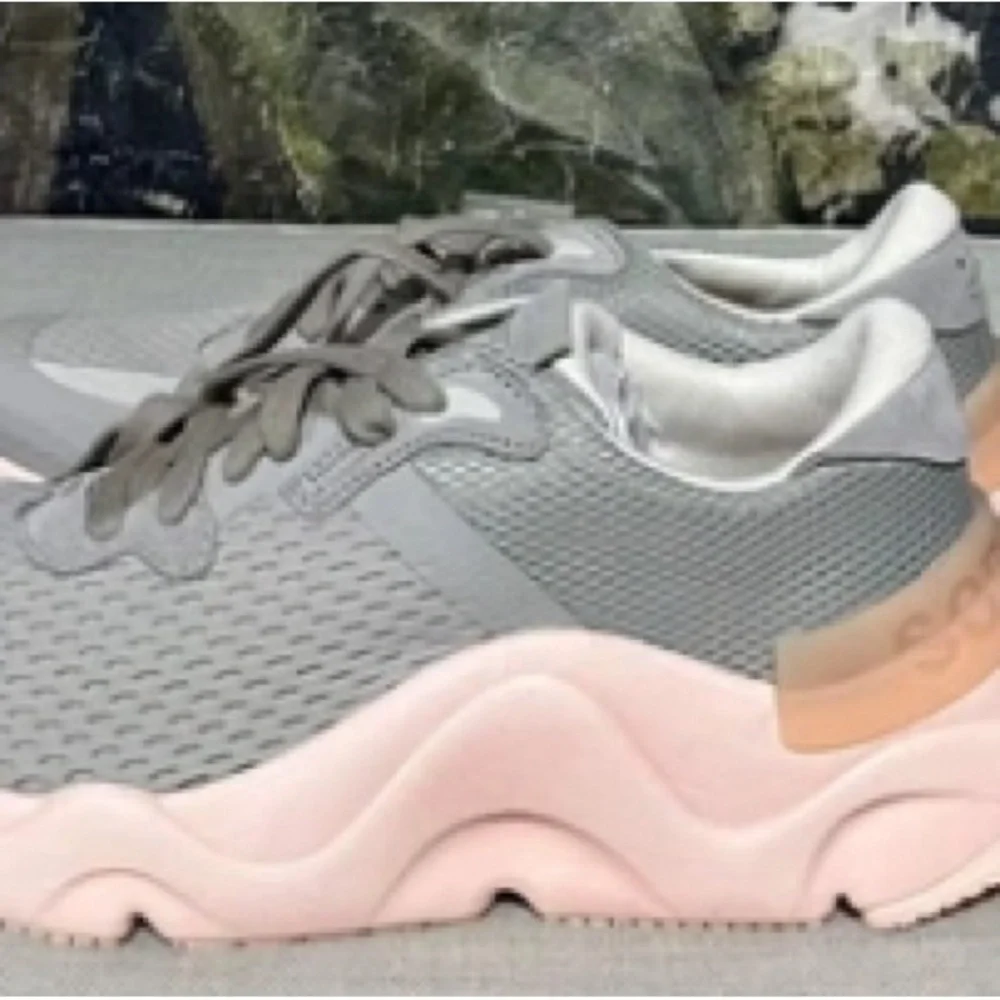 Sorel Women's Kinetic RNEGD Lace Athletic Sneaker Dove/Peach Blossom SIZE 10